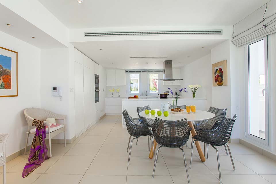 Villa_Sirina_Seafront_Protaras_Famagusta_Cyprus (16)