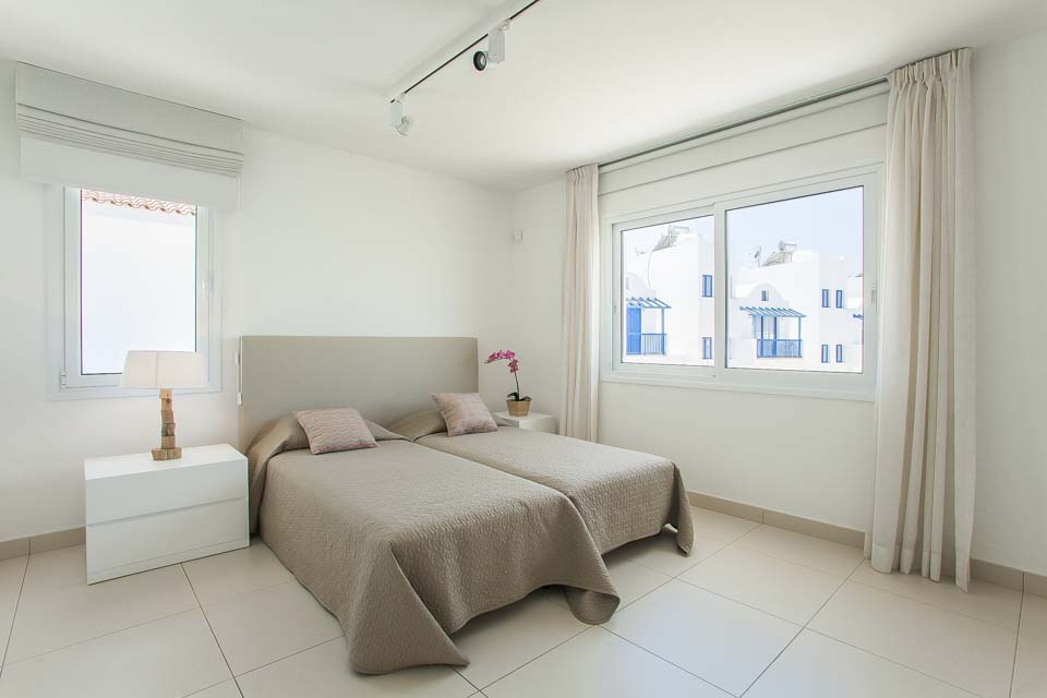Villa_Sirina_Seafront_Protaras_Famagusta_Cyprus (22)