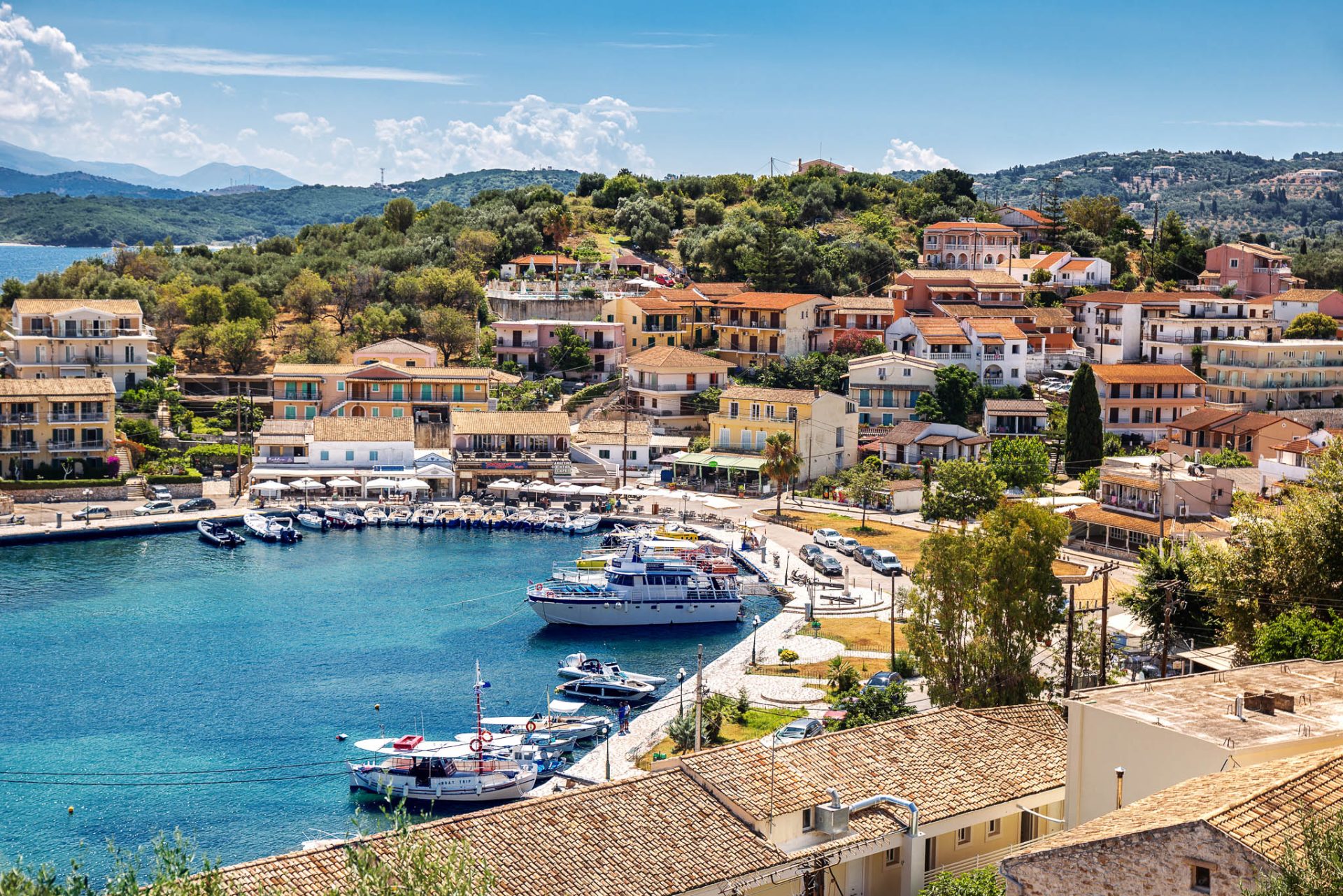 kassiopi-corfu-greece-villa-holidays-location