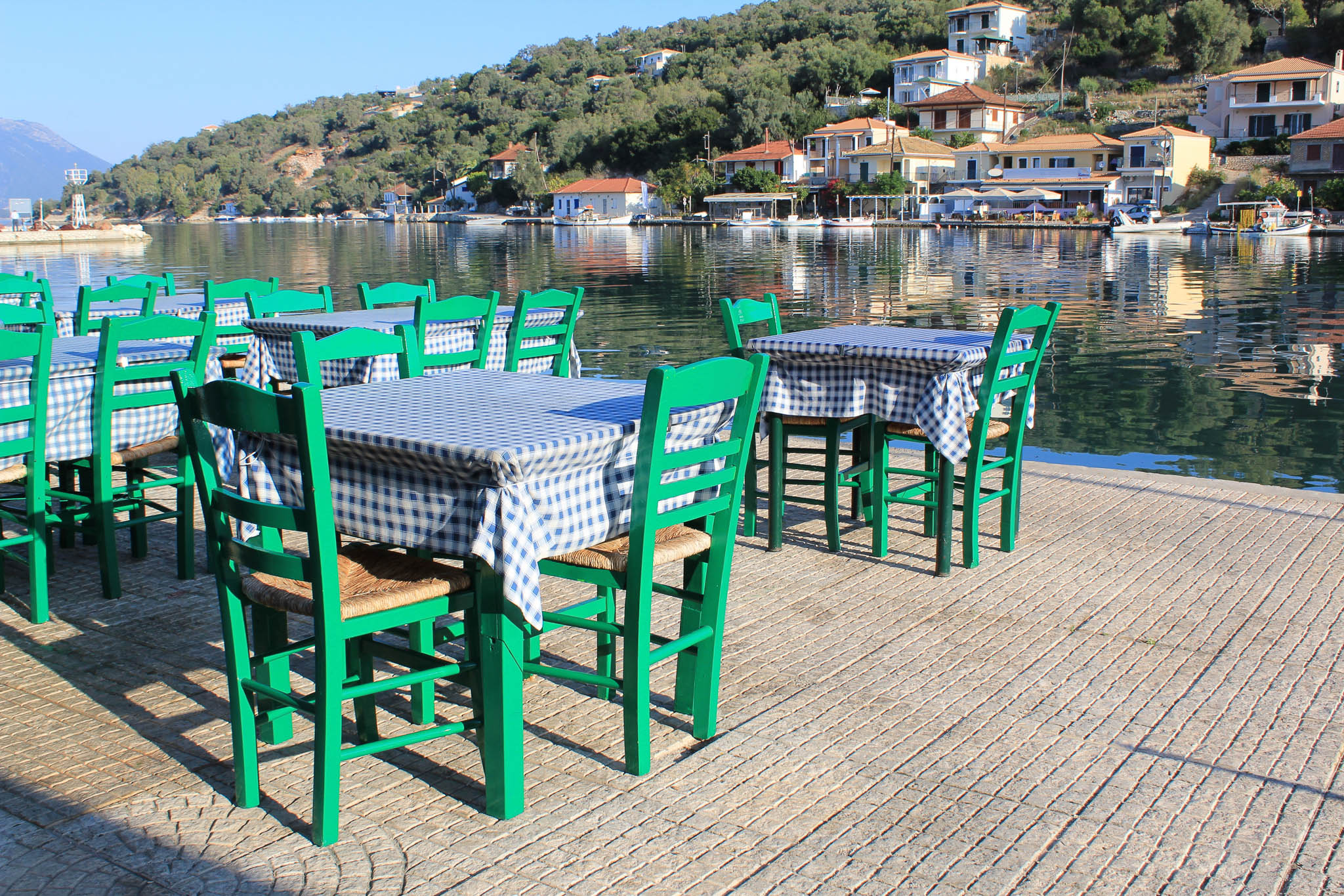 Chairs,And,Tables,Of,A,Traditional,Greek,Taverna,-,Restaurant