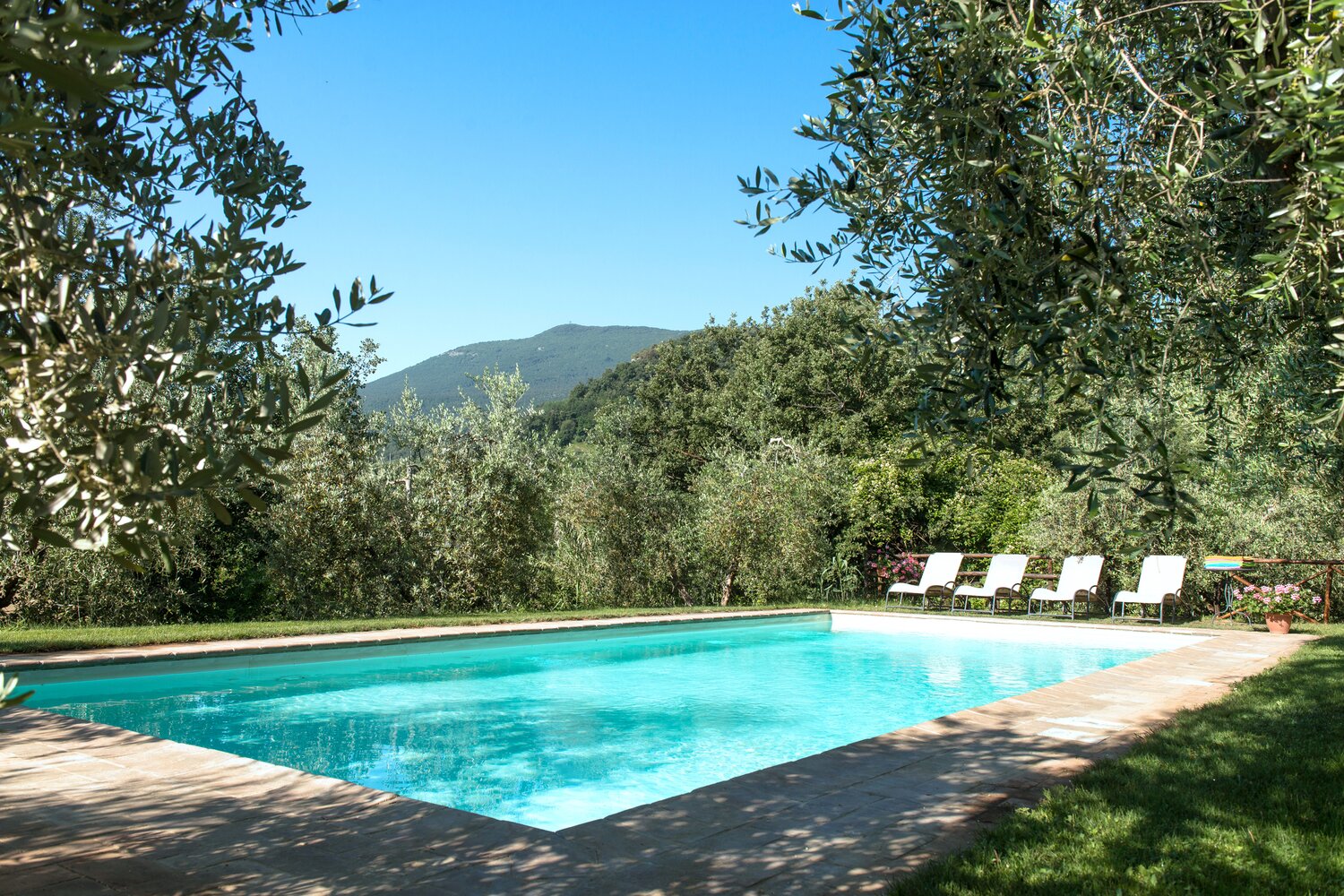 Casa_dei_Vini_Tuscany_Italy1b