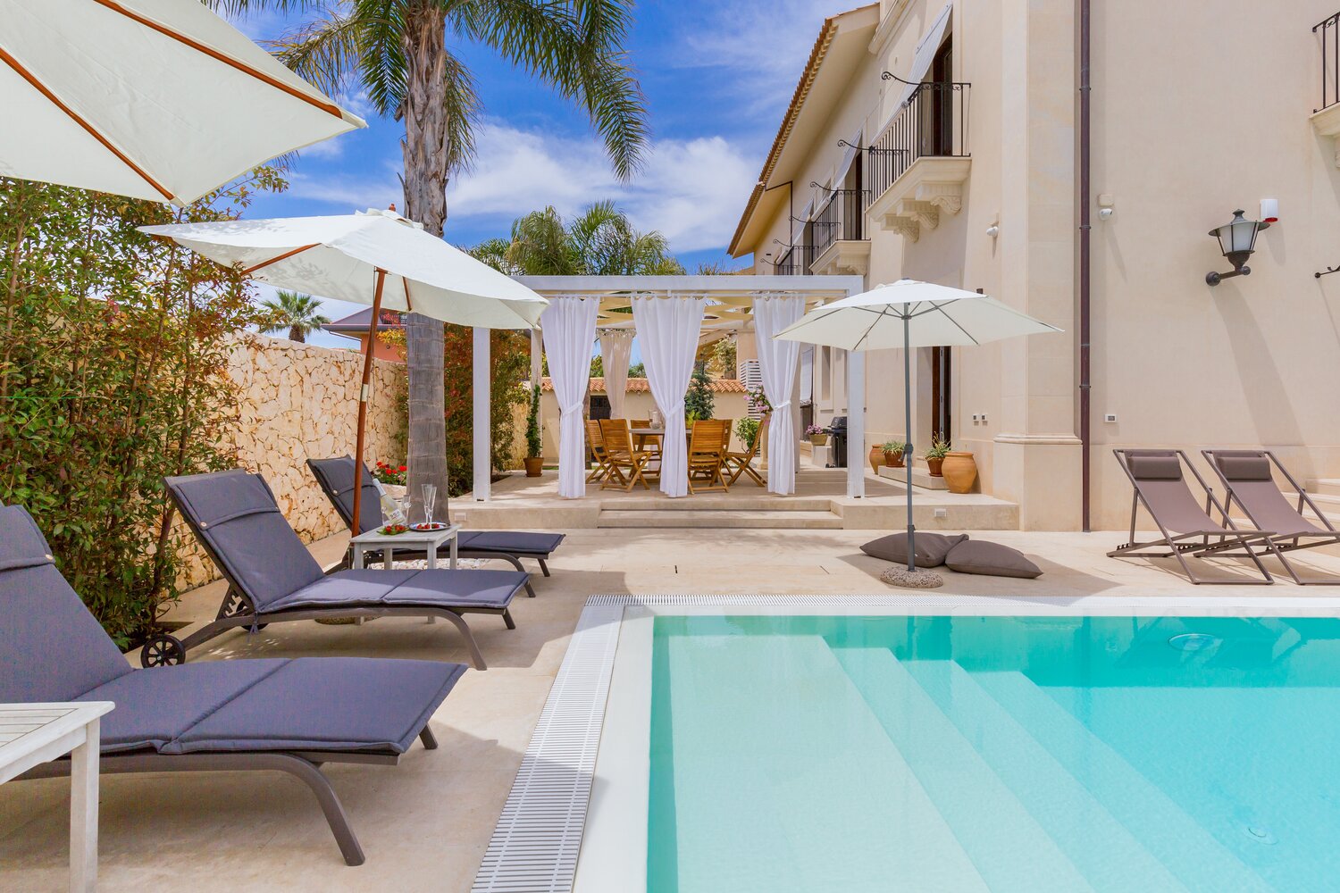 Palazzina_del_Mare_Sicily_Italy (19)