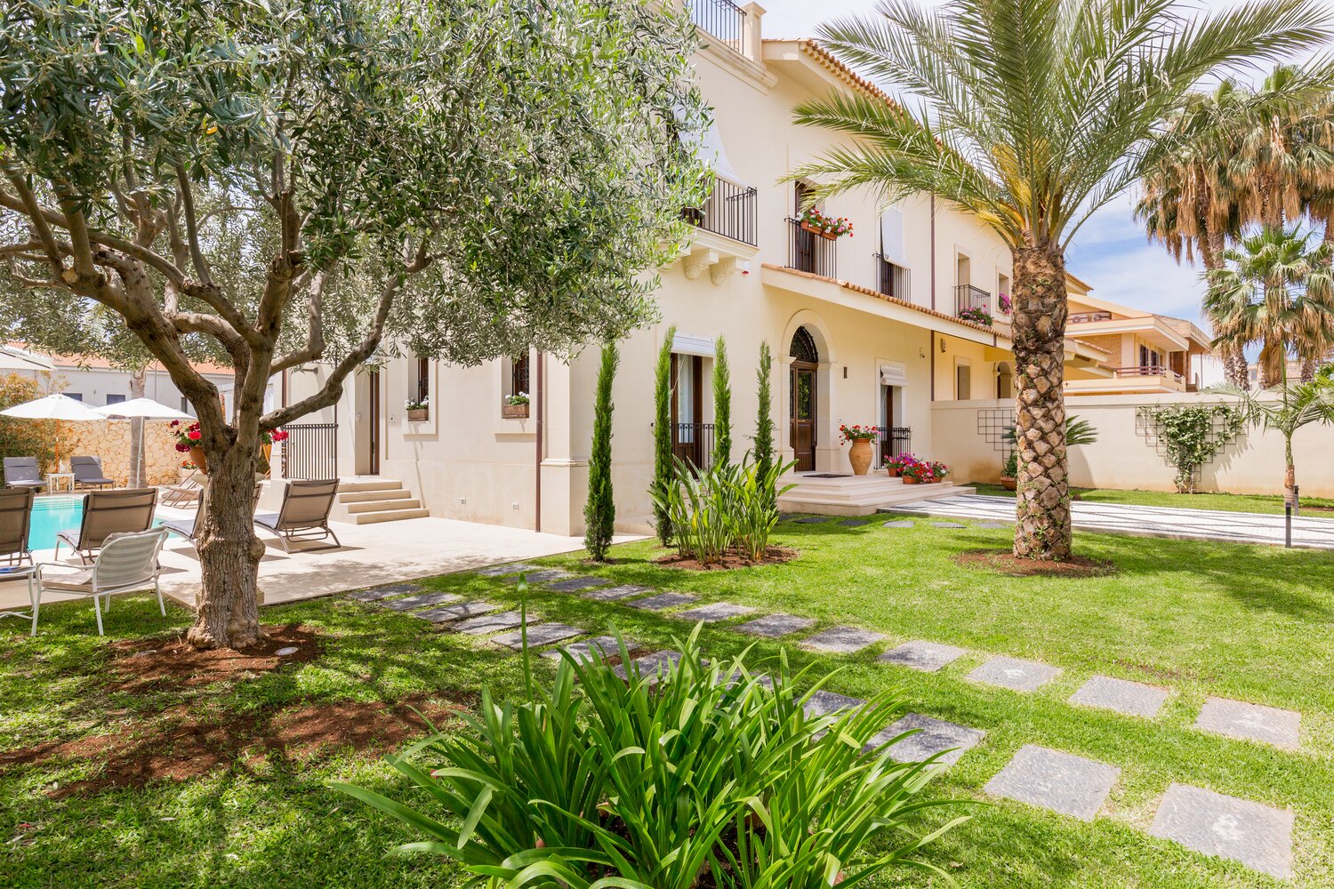 Palazzina_del_Mare_Sicily_Italy (23)