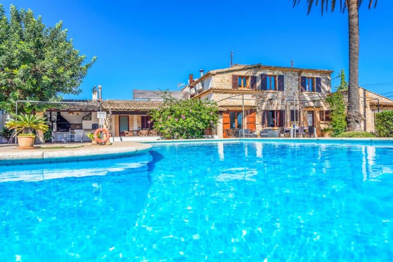 Villa_Jocs_Pollensa_Spain