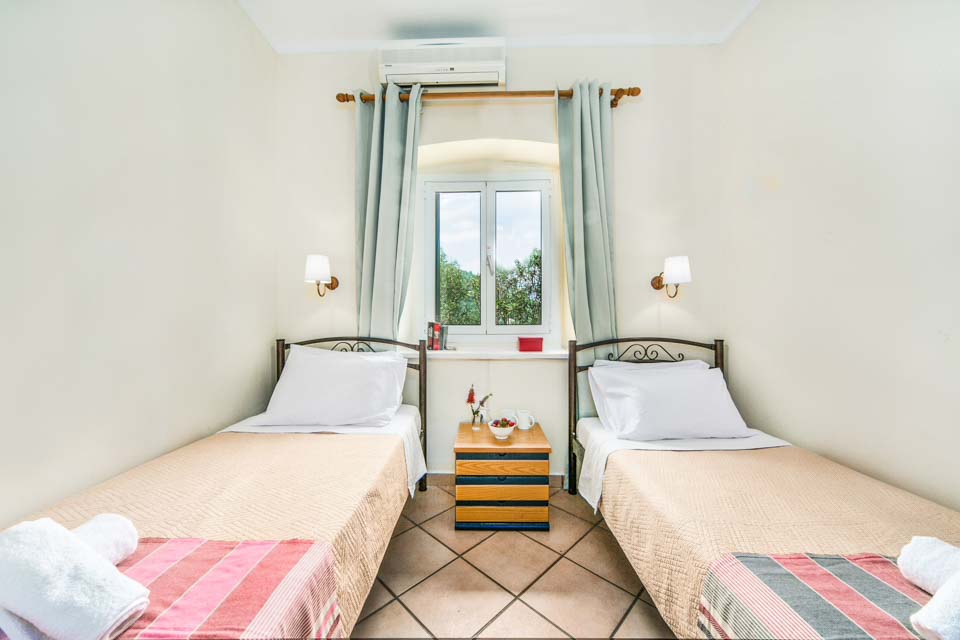 Villa_Mangana_Kalami_Corfu_Greece (20)