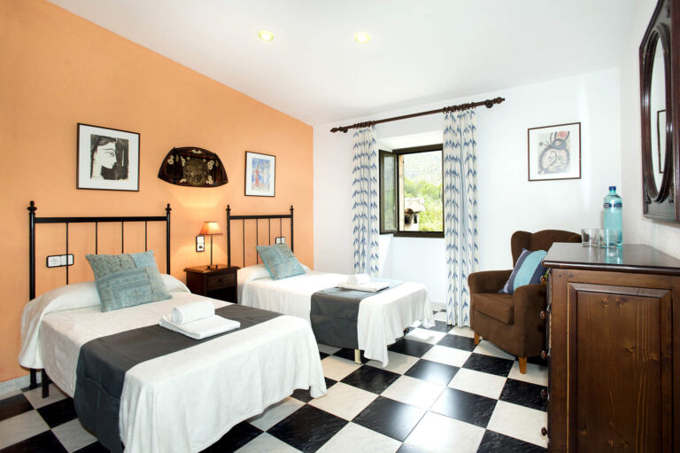 Villa_Papa_Cala_San_Vincente_Mallorca_Spain (10)