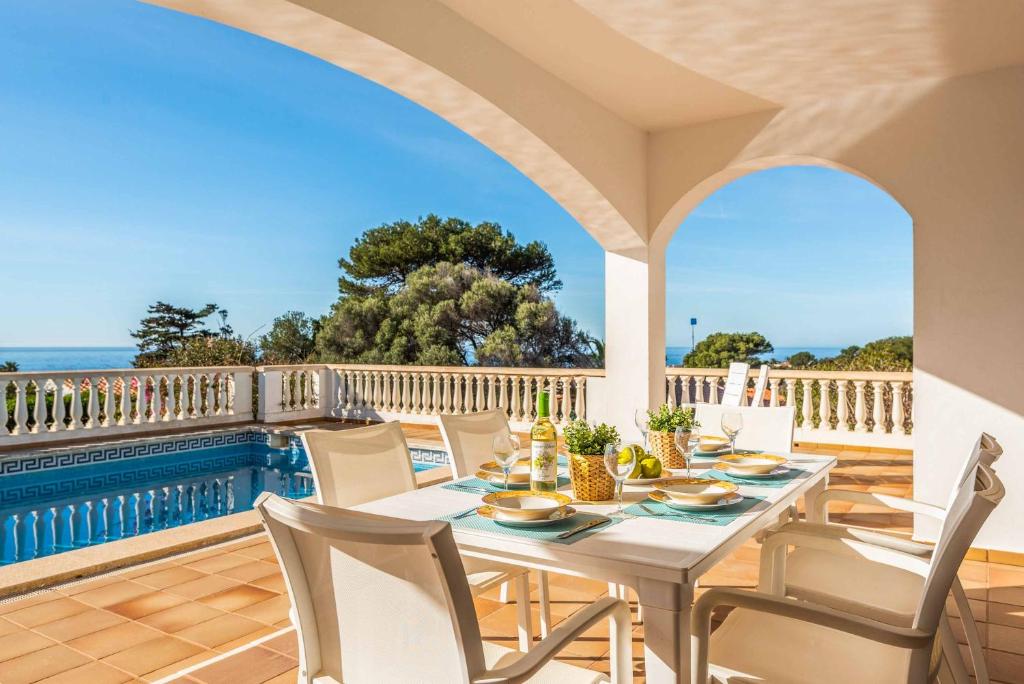 Villa_Del_Sol_Binibeca_Spain