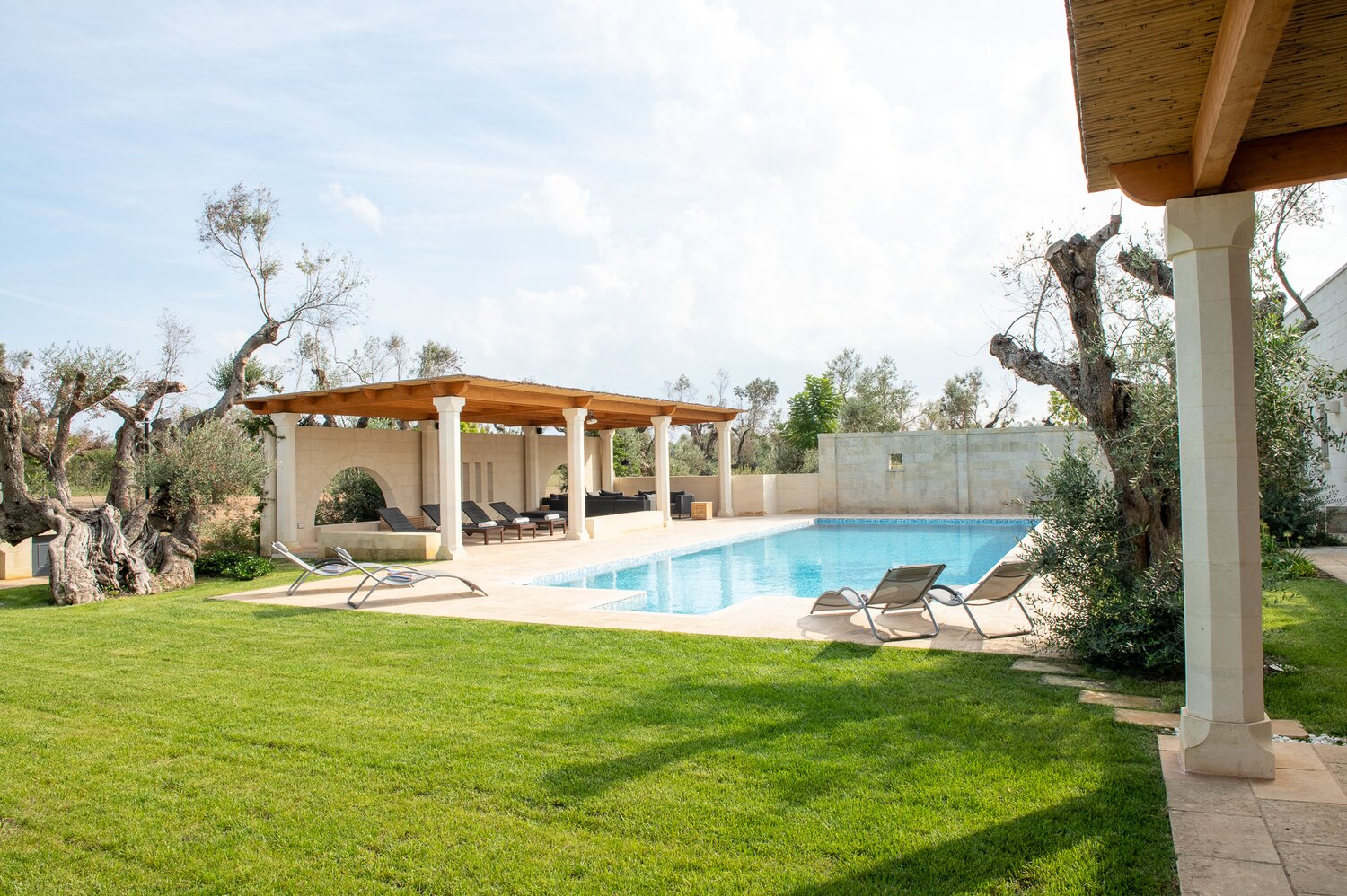 Masseria_Ferrantino_puglia_italy