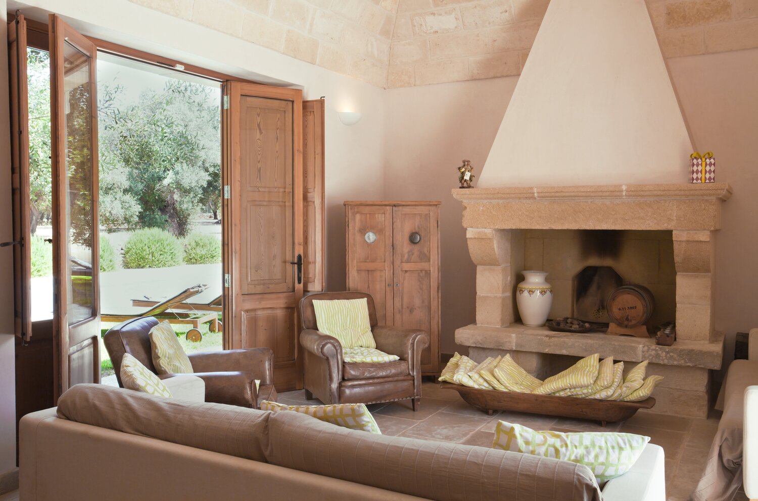 Masseria_Ferrantino_puglia_italy