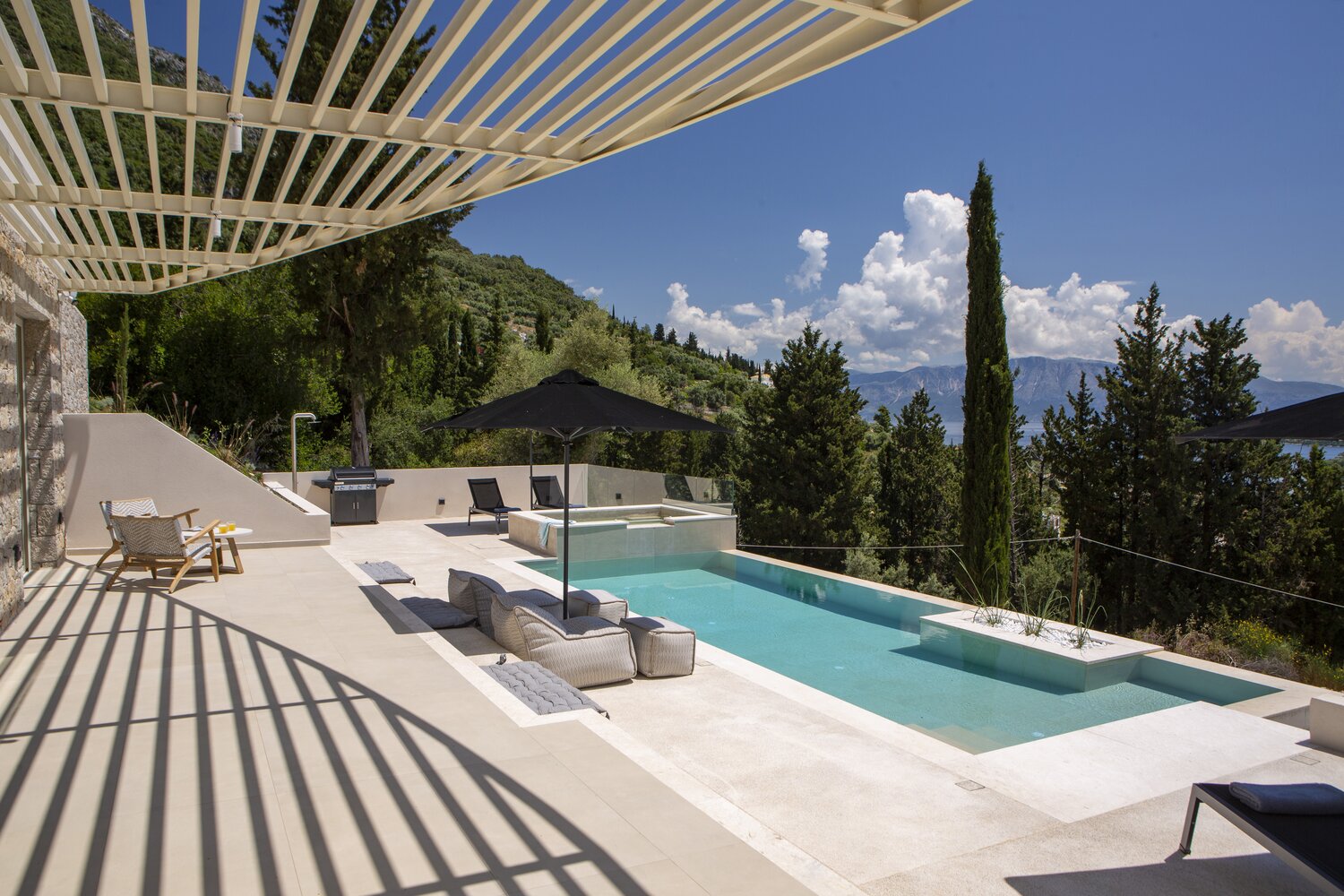 Villa_Athena_Perigiali_Lefkada_Greece