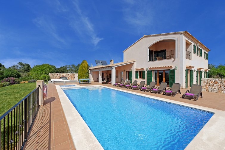Villa_Xiquetes_Cala_Dor_Spain