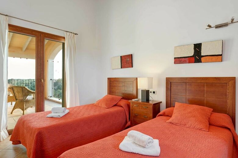 Villa_Xiquetes_Cala_Dor_Spain