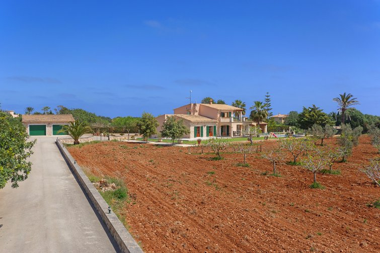 Villa-Deu-Quarterades-Cala-Dor-Spain