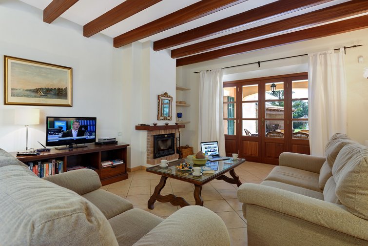 Villa-Deu-Quarterades-Cala-Dor-Spain