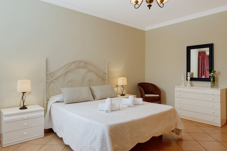 Villa-Deu-Quarterades-Cala-Dor-Spain