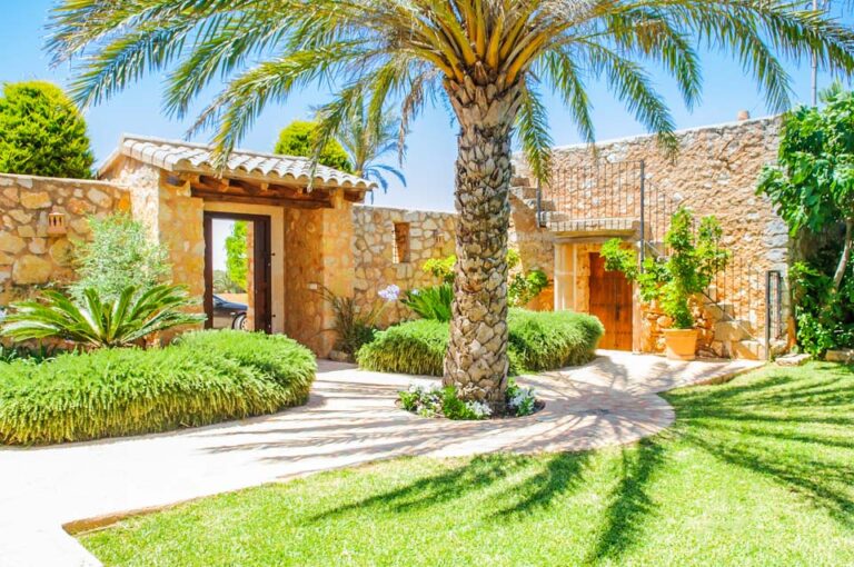Villa_Huerta_CalaD'or_Mallorca_Spain