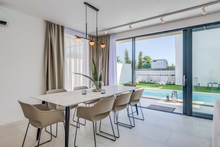 Villa_Light_Star_II,_Split_Croatia