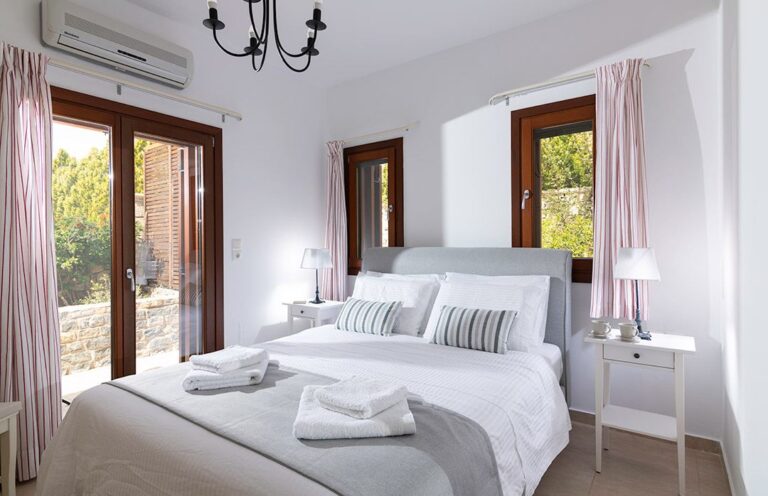 Villa_Almyra_Xerokambos_Crete_Greece