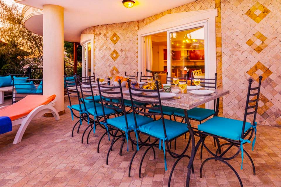 Villa_Mahmut,_Kalkan,_Turkey