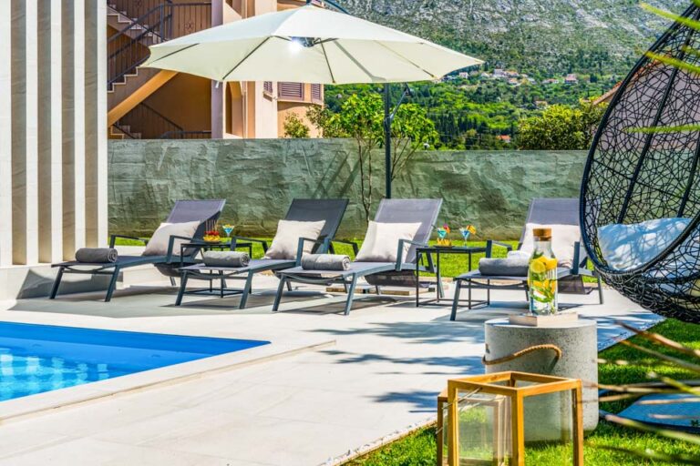 White_Moon_Villa,_Dubrovnik,_Croatia