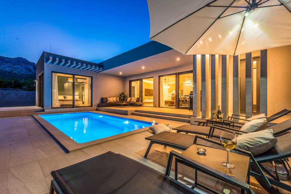 White_Moon_Villa,_Dubrovnik,_Croatia