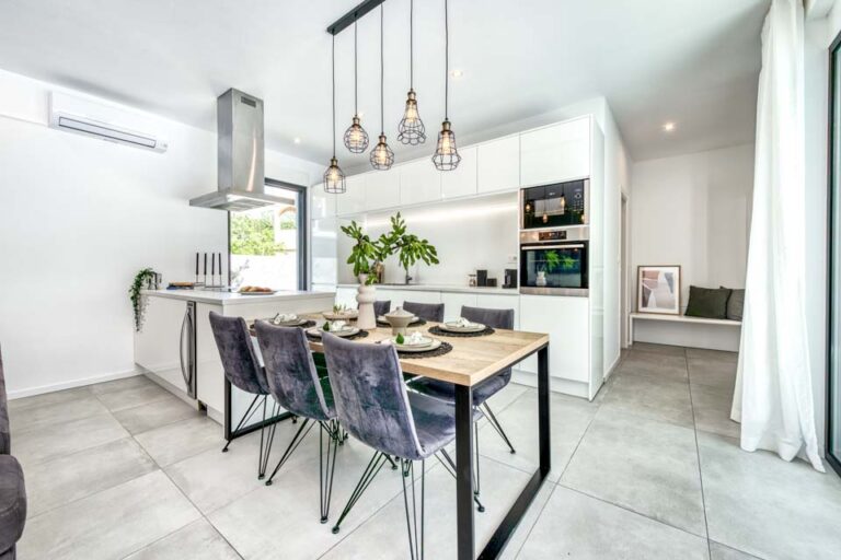 White_Moon_Villa,_Dubrovnik,_Croatia