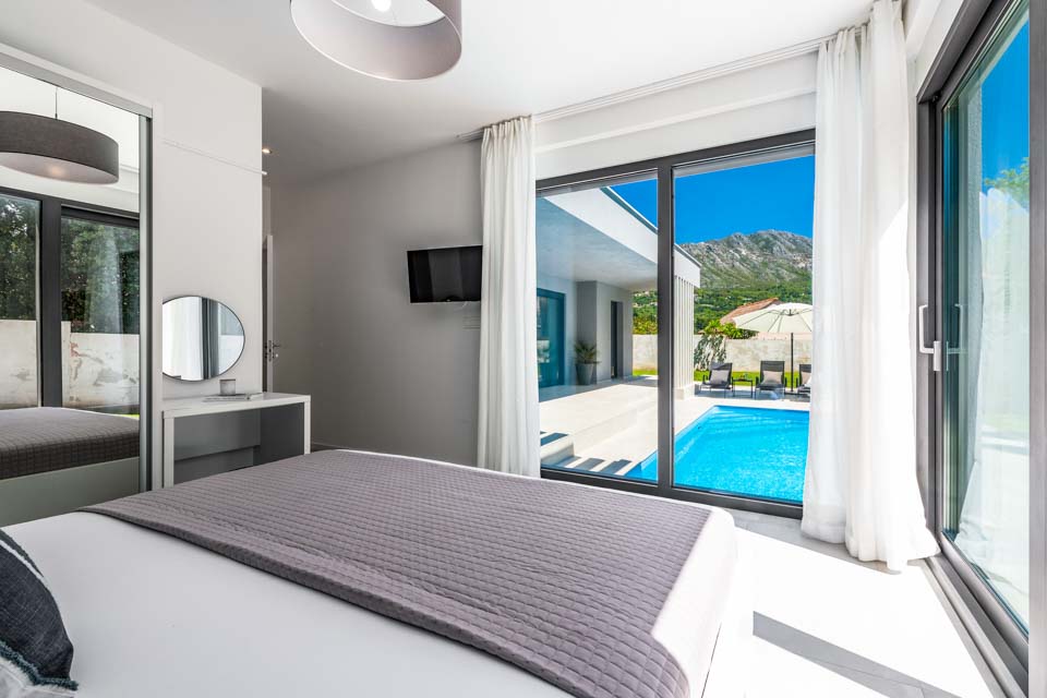 White_Moon_Villa,_Dubrovnik,_Croatia