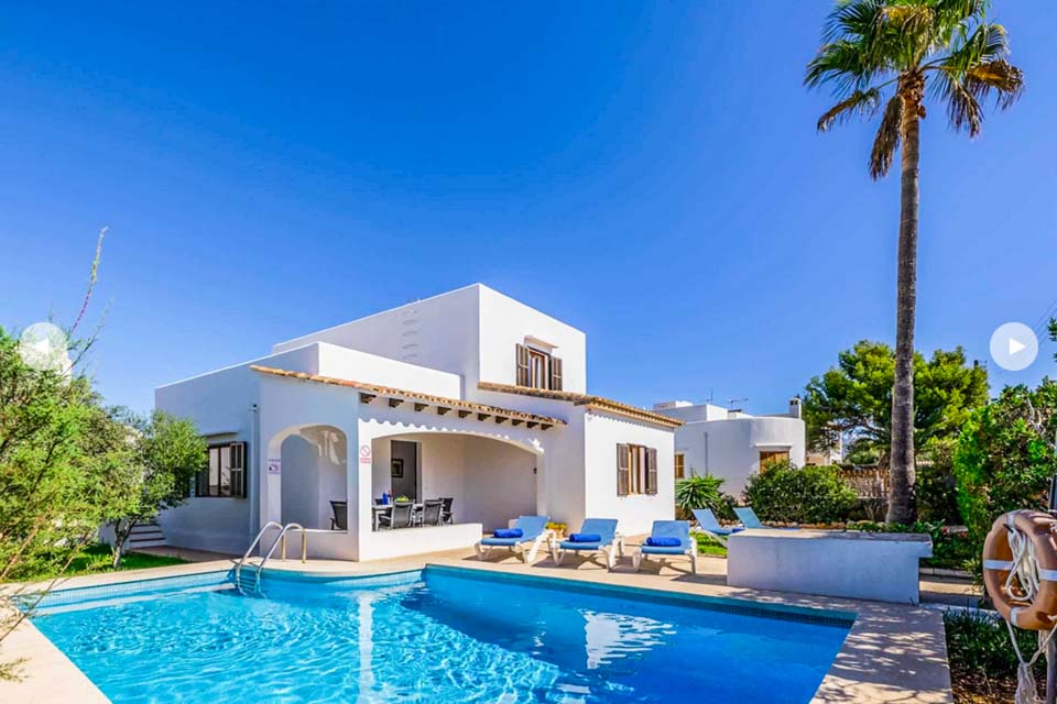 Villa_Margarita,_Cala Dor._Mallorca_Spain