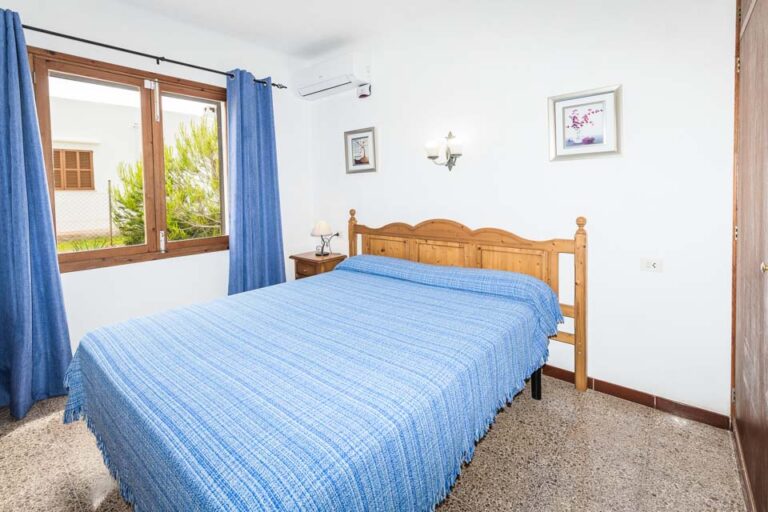 Villa_Margarita,_Cala Dor._Mallorca_Spain