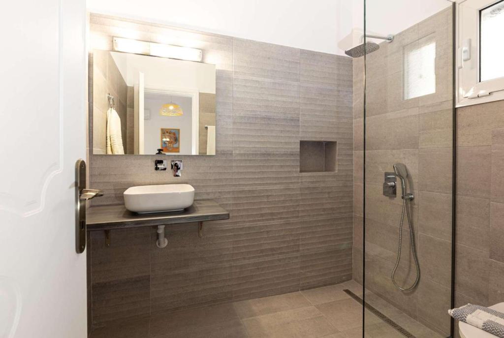 Villa_Lourdas_Sunshine_Lourdas_Kefalonia_Greece_5x