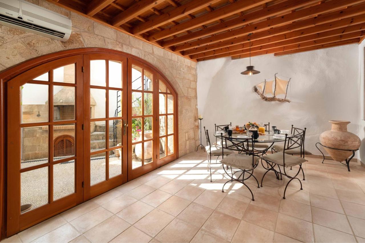 Villa_Valasia_Lindos_Rhodes_Greece_2v