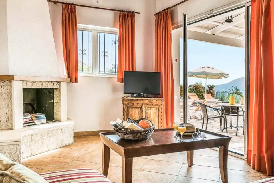 villa-adriani-nidri-lefakda_3