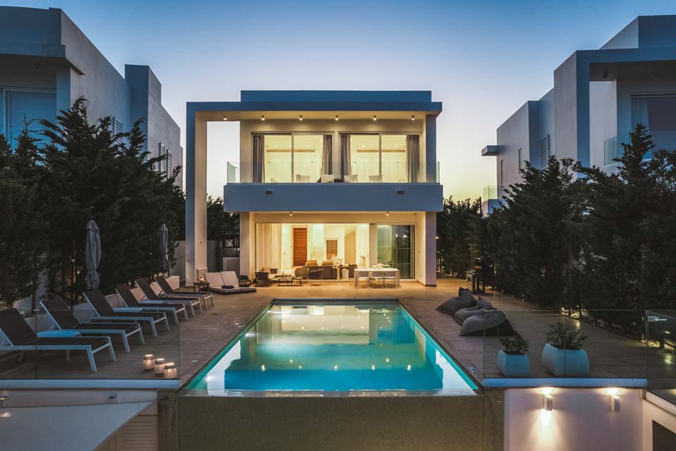 blue_waves_portoras_cyprus_9a