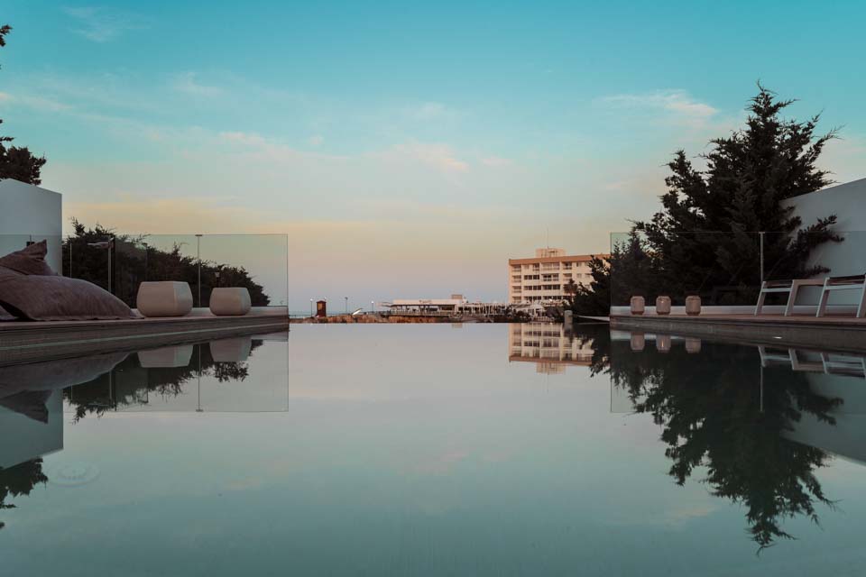 blue_waves_portoras_cyprus_9c