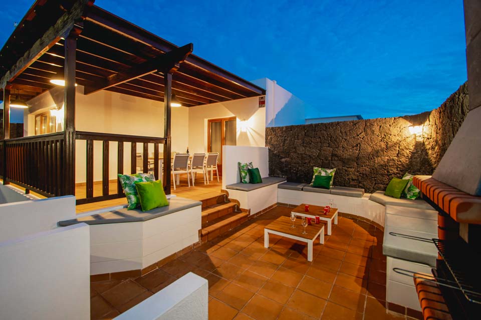 rental holiday villa playa blanca lanzarote