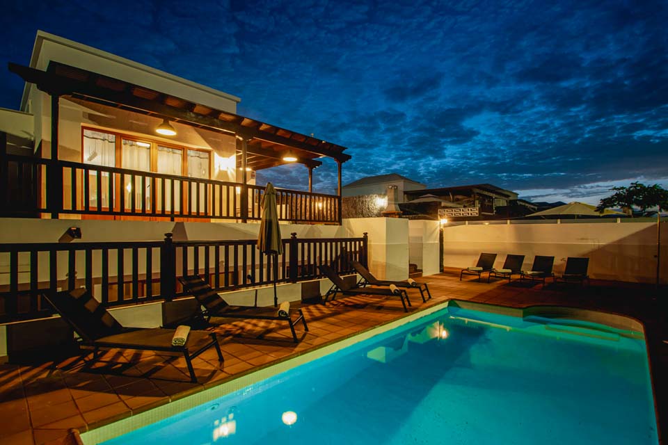 rental holiday villa playa blanca lanzarote