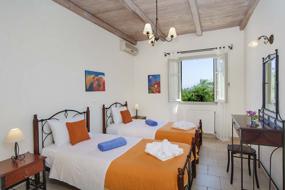 villa_dafne_stoupa_pelponnese_5c
