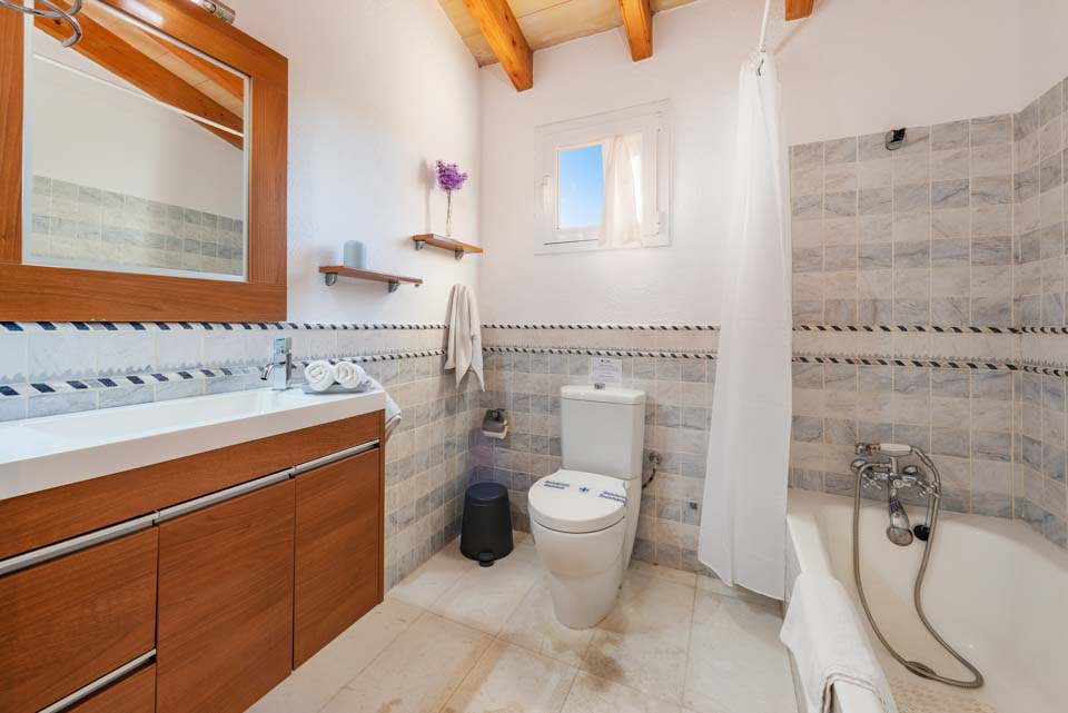 villa-almadrava-pollensa-mallorca-5bbx