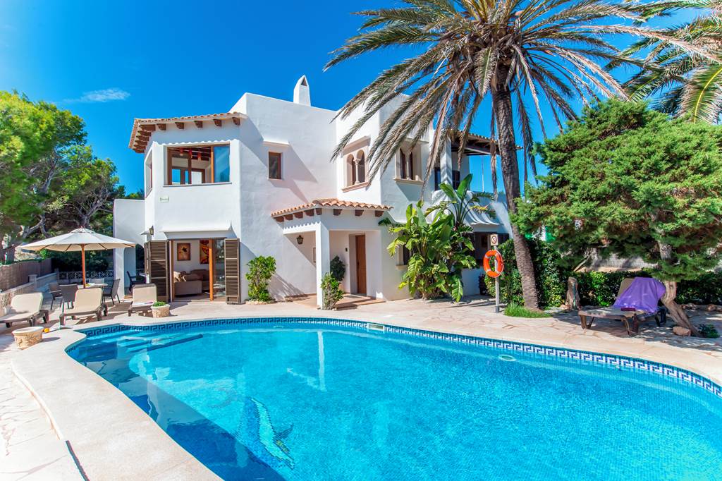 villa-el-delfin-cala-dor-mallorca-1c