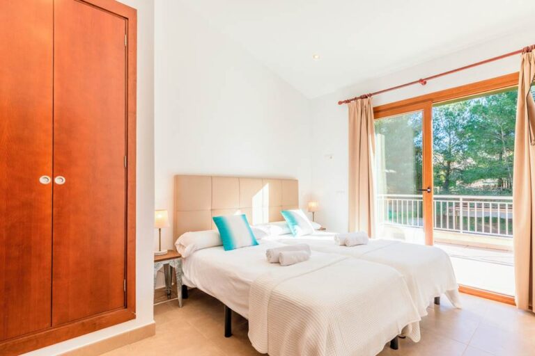 villa_manresa_alcudia_mallorca_5