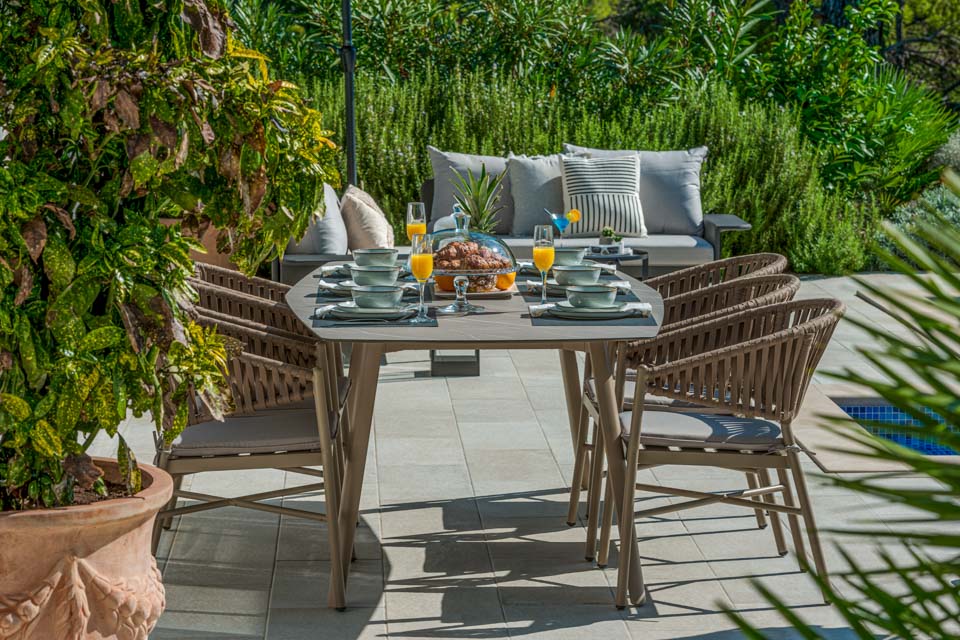 villa_relaxed_shore_croatia_2