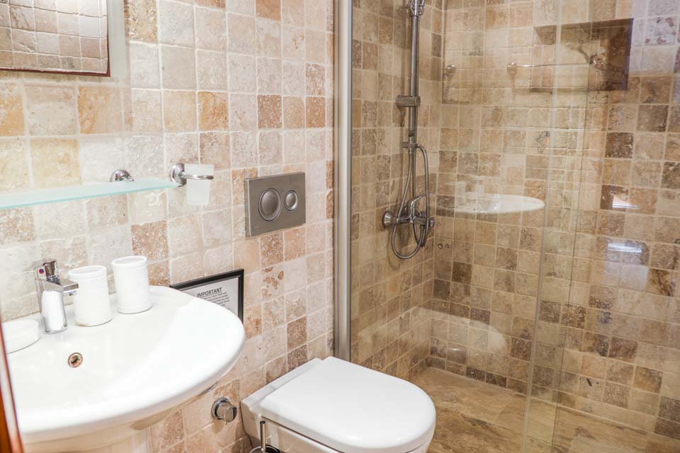 villa_tan_bitez_turkey_5bbb