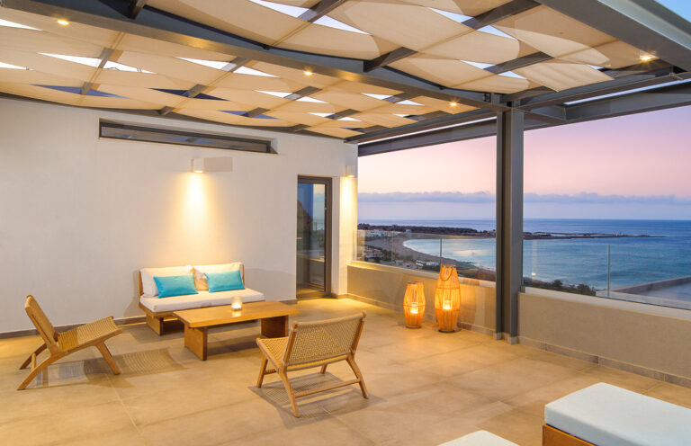 amphitheatre_suites_crete_1f