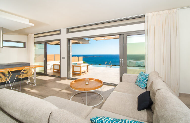 amphitheatre_suites_crete_3