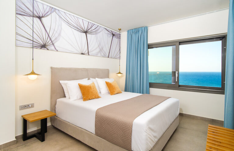 amphitheatre_suites_crete_5