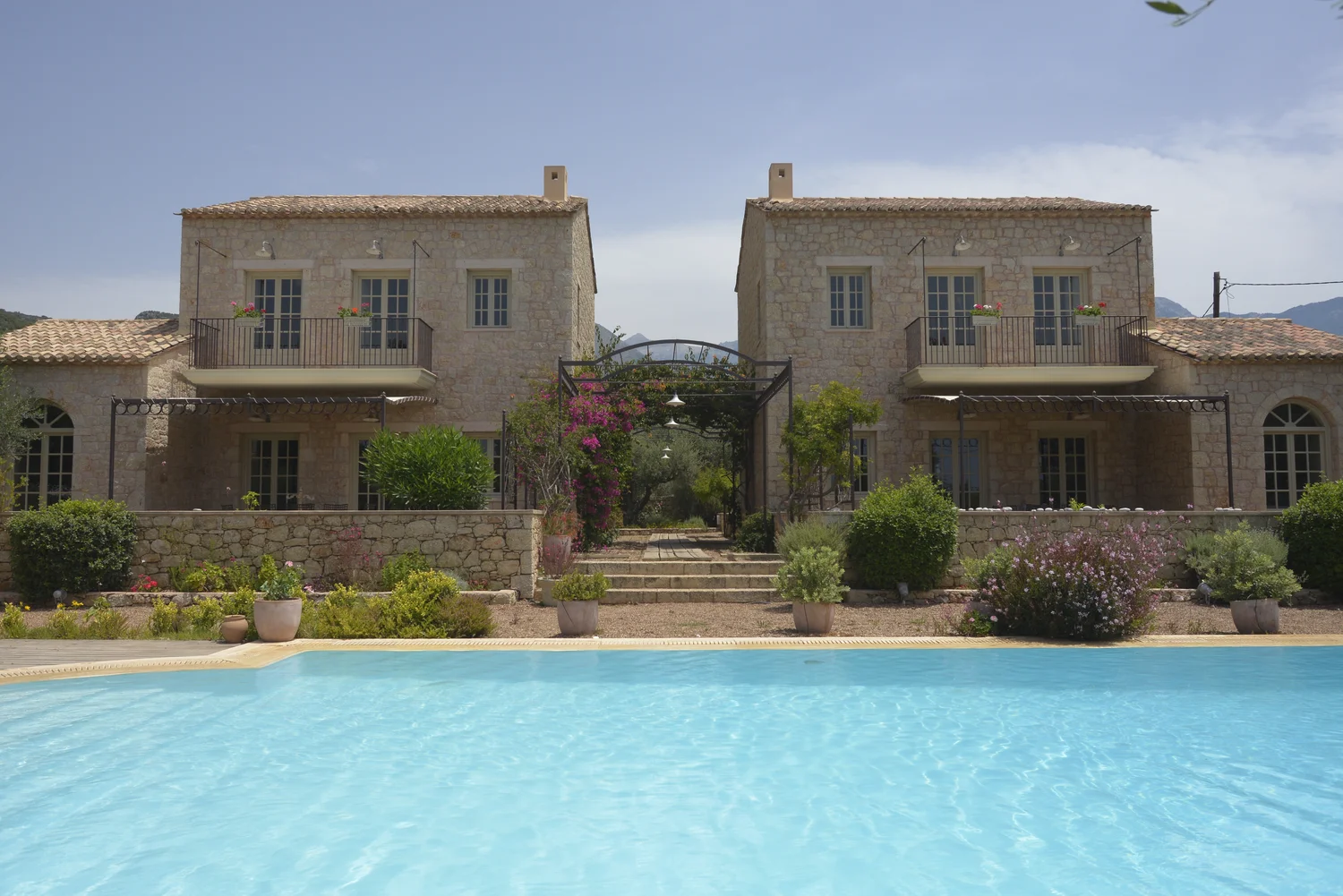 liodentra_villas_pelponnese_greece_1zz