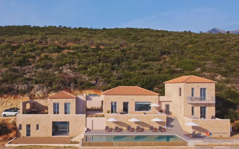 villa_nupadi_pelopnnese_greece_1v