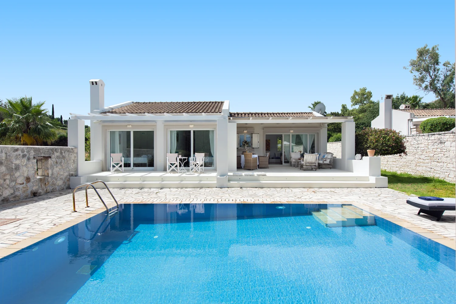 villa_pebbles_avlaki_corfu_1