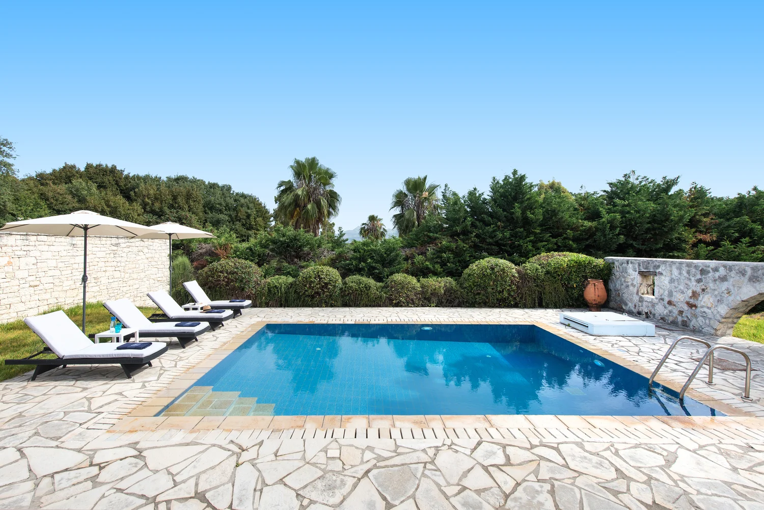 villa_pebbles_avlaki_corfu_1a