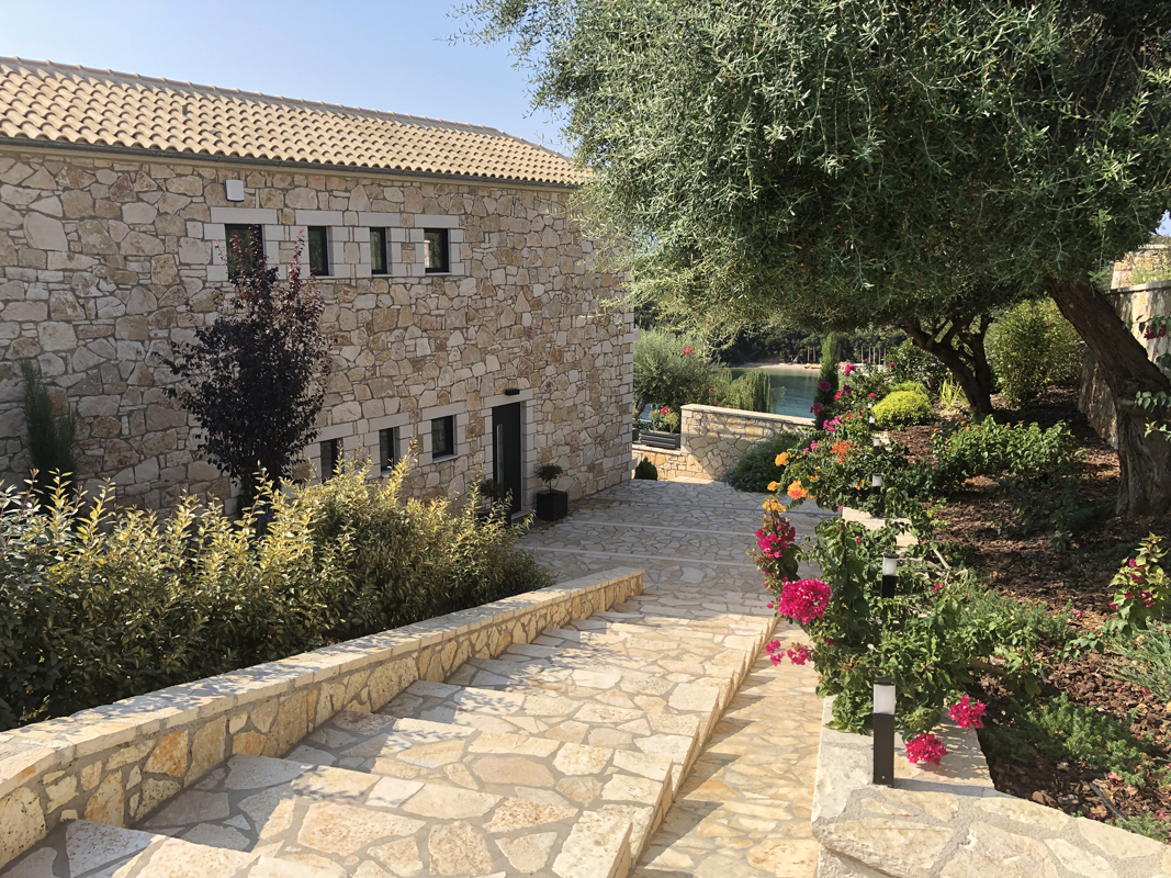Villa_oikos_syvota_greece_1b